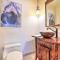 Pool and Putting Green Pet-Friendly Glendale Home - Phoenix