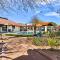 Pool and Putting Green Pet-Friendly Glendale Home - Phoenix