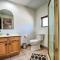 Pool and Putting Green Pet-Friendly Glendale Home - Phoenix