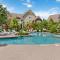 Spectacular Rivergrass Chalet Steps to Blue Mtn