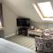 New Overlander Inn
