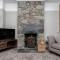 Glanrhyd Townhouse in Central Dolgellau with Parking and Bike Storage