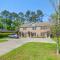 Beautiful 3-suite home w/ patio dining, big yard - Tallahassee
