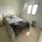 Lovely 2 bedroom apartment 2nd line to beach