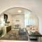 Breathtaking 3-Br Beachside Apt