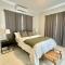 Breathtaking 3-Br Beachside Apt