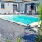 Awesome Home In Malves En Minervois With Private Swimming Pool, Can Be Inside Or Outside - Malves-en-Minervois
