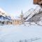 Prestigious chalet with pool and sauna