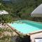 Farmhouse in Cortona wit garden and pool