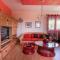 Big house with a huge garden and barbecue area! - 弗洛伊塔
