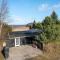 Stunning Home In Hillerd With Lake View - Hillerød