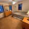 Spacious private home, ski views, pool table, ping-pong, privacy, steps to Mt Wash Hotel