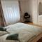 Ferienwohnung im Grünen mit Balkon
