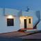 CRISTELIA SEAFRONT & POOL VILLA
