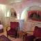 Solo Cave Suites