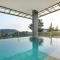 Central Hill View 2BR Apartment A616 D - Ban Ket Ho