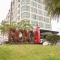 Roxy Hotel 3rd Mile