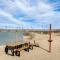 Mojave Ranch - Hot Tub, Fire Pit, Dark Skies and Desert Views! home - Joshua Tree