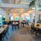 Strandhotel Dennenbos - 东卡佩勒