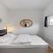 Apartment Elevus - 10m from the sea by Interhome