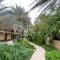 Date Palm Inn