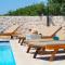 Villa Antonija heated private pool, near Dubrovnik,8plus 2 p ideal for families and groups - 西利皮