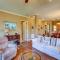 West Union Townhome with Patio and Lake View - West Union