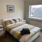 7 BR for 10 people in town