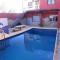 casa con piscina privada