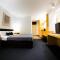 Sandown Regency Hotel & Apartments
