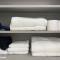 Quiet 2BR 2BA, Laundry, Wi-Fi, Near Shops & Restos - ماكالين