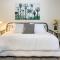 Quiet 2BR 2BA, Laundry, Wi-Fi, Near Shops & Restos - ماكالين