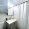 Quiet 2BR 2BA, Laundry, Wi-Fi, Near Shops & Restos - ماكالين
