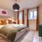 Stylish Seaside home with King beds and parking - 斯卡伯勒