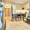 Yarn - brand new - free parking - balcony with city view - Central shopping mall