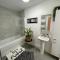 Seadream Luxury Holiday Home with Hot Tub Scarborough