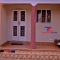 3 Bed House - Sleeps 8 Wifi Parking Pets