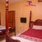 3 Bed House - Sleeps 8 Wifi Parking Pets