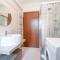 DesenzanoLoft Luxury suite with jacuzzi and garden