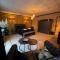 Hotel 83