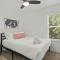 Recently Renovated E Austin Duplex and Free Parking - Austin