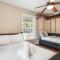 Sizable Screened in Porch w Luxury Kitchen and Bath