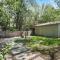 Sizable Screened in Porch w Luxury Kitchen and Bath - Austin