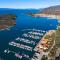 Holiday Home Mick by Interhome