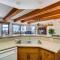 2 Br Sleeps 5 People With Mountain Views Condo - كريستيد بات