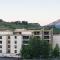 2 Br Sleeps 5 People With Mountain Views Condo - كريستيد بات