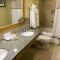 Deluxe condo in newly remodeled Grand Summit Hotel