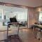 Eleona's Royal Gardens By Yiota - Luxury 2 Bed Apartment in Exclusive Complex