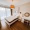 NEW Cozy Garden Apartment Pool & Terrace near Sea for up to 6 people