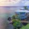 Wow! Views and more, fantastic 2 bedroom in West End - Villa Agua apts